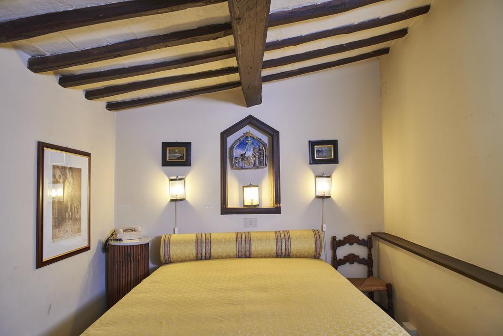 Residenza D'Epoca Eremo Delle Grazie Hotel Monteluco Room photo